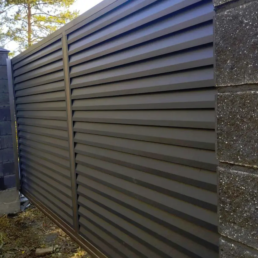 Фото 1 Двусторонний забор Реснички 7024 МАТТЕ серый графит матовый